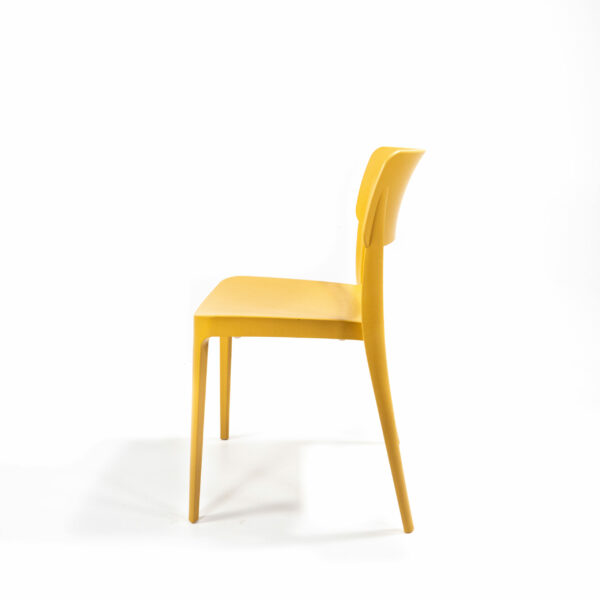 Wing-chair-Mustard_Alle_5618_1-9-scaled