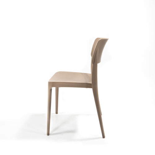 Wing-chair-Sand-beige_Alle_5619_1-9-scaled