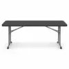 Catering-Klapptisch 81168 Magnetic in Frontansicht mit schwarzer rechteckiger Tischplatte und stabilem klappbarem Metallgestell.