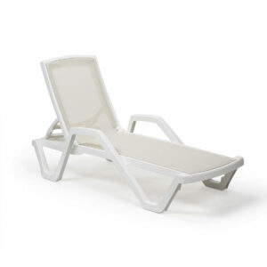 Liege Mare mit Armlehnen